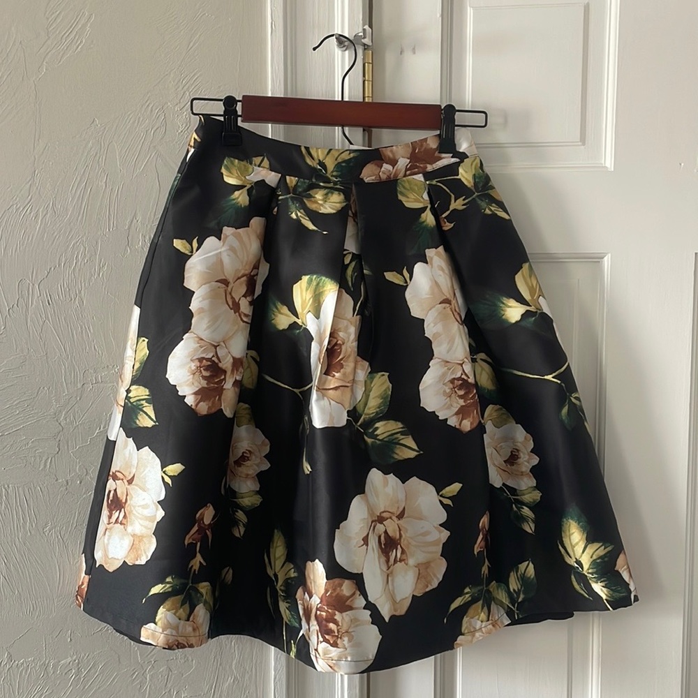 Forever 21 floral skirt